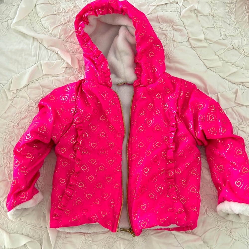 Pink with gold heart zip up hooded jacket. Lined with soft white fleece. 3T